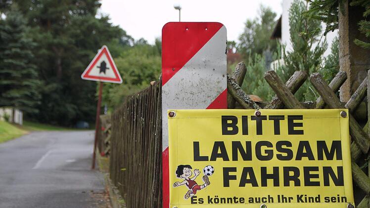 ... viele Autofahrer wissen nicht, dass es für alle Straßen im Bereich gilt. Foto: Ulrike Müller