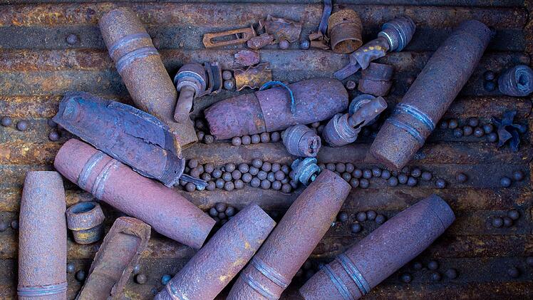 Weltkriegsgranate im Ges&auml;&szlig; l&ouml;st Einsatz von Kampfmittelr&auml;umdienst in Klinik aus