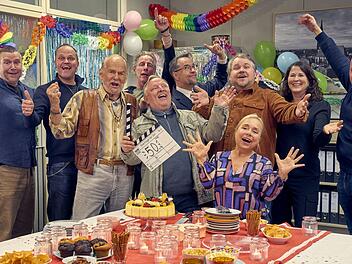 Im Jubil&auml;umsfall aus M&uuml;nster feiert auch "Tatort"-Kommissar Frank Thiel (vorne links) einen Meilenstein. Dabei holt ihn jedoch die Vergangenheit ein.