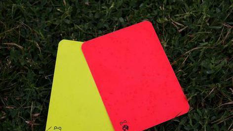 Gelbe und Rote Karte