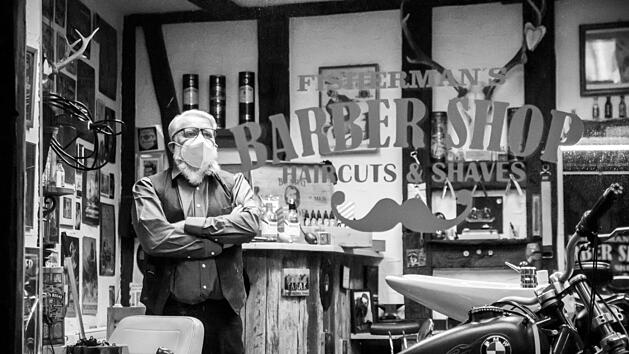 Münnerstadt, Stefan Fischer: „Ich bin pleite.“ Ab 1. März versucht er, wieder auf die Füße zu kommen. „Ich bin an der Grenze angekommen. Alles ist aussichtslos. Wo soll das alles noch hinführen, frage ich mich?  Wir brennen darauf, wieder zu öffnen, denn die Hilfe vom Staat lässt einfach nur zu wünschen übrig.  Foto: Patrick Hartung