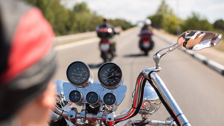Motorrad, Motorradfahren, Biker, Bike