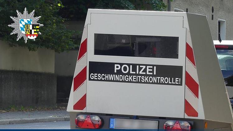 Der Blitzer-Anhänger "Enforcement-Trailer" soll die Arbeit der Polizisten erleichtern. Foto: Polizei