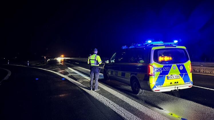 Unfallserie auf der A44 - Tote und Verletzte