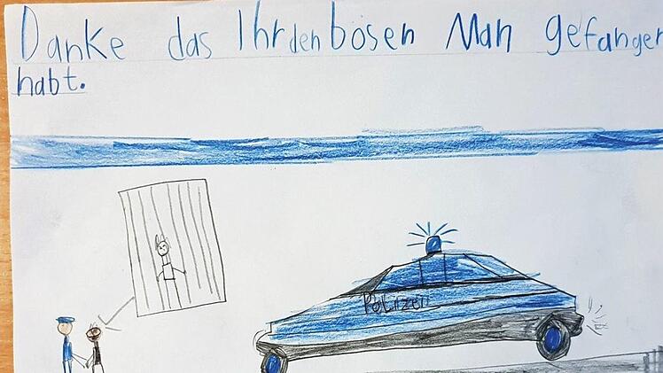 Nach den Messerattacken in Nürnberg fasste die Polizei einen Tatverdächtigen. Zum Dank malte der kleine Louis ein rührendes Bild für die Polizisten. Foto: Polizei Mittelfranken
