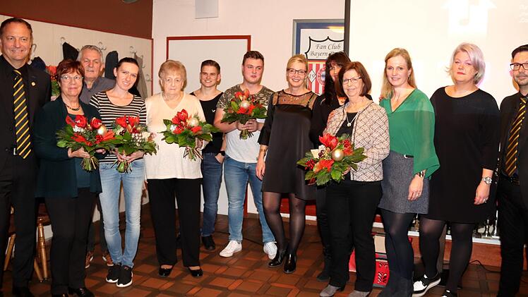 Die vielen  helfenden Hände haben auch einen Dank verdient, links:  Vorsitzender Johannes Nagengast, ganz rechts: Vorsitzender Volker Höfer Foto: Johanna Blum