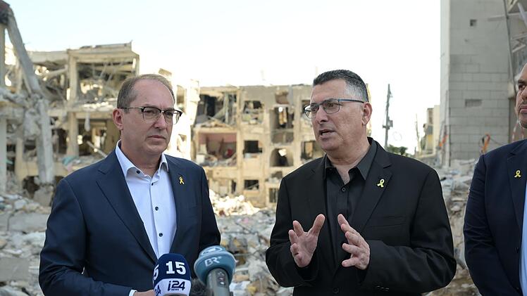 Dobrindt zu Überraschungsbesuch in Israel