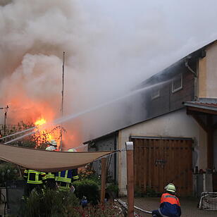 Werkstatt im Gemeindegebiet Scheßlitz geht in Flammen auf