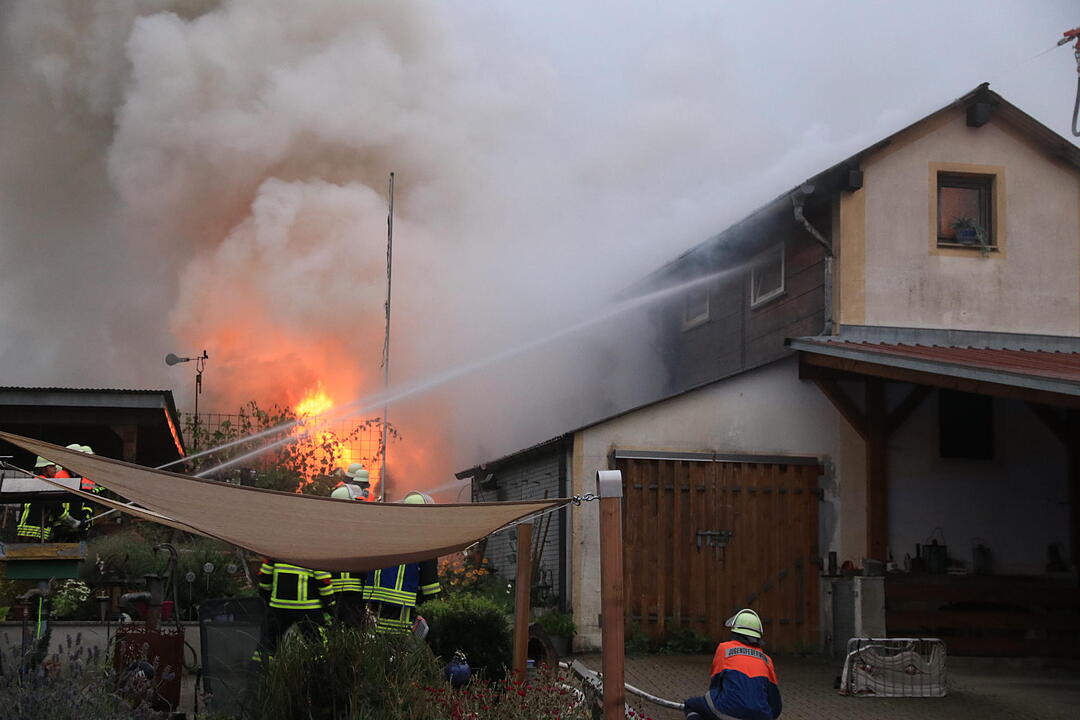 Werkstatt im Gemeindegebiet Scheßlitz geht in Flammen auf