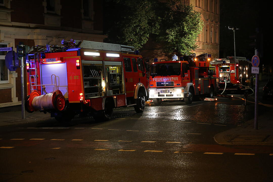 Wohnhaus in Hof in Flammen