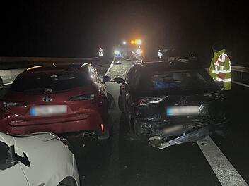 Unfall mit mehreren Fahrzeugen auf der A6 bei N&uuml;rnberg