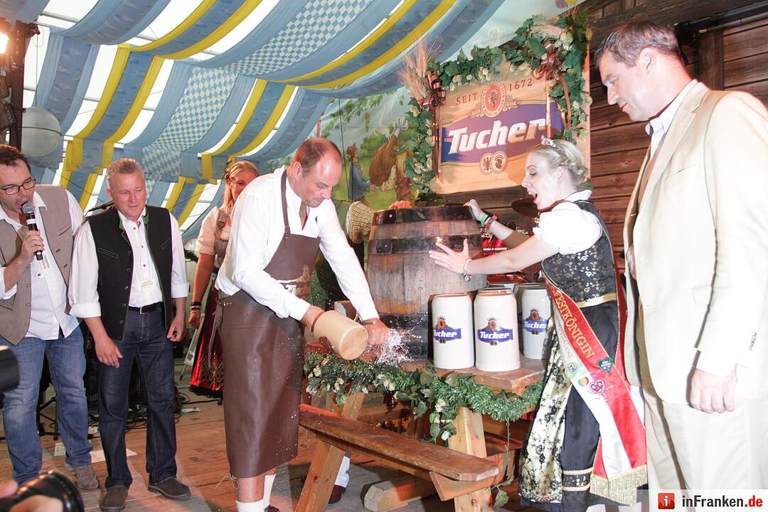 Nuernberger Herbstvolksfest feierlich eroeffnet