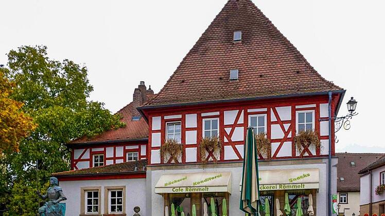 Am Marktplatz ist eine triste Lücke entstanden. Foto: Richard Sänger
