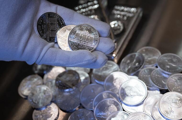 Silberpreis berappelt sich - Was das Edelmetall auszeichnet