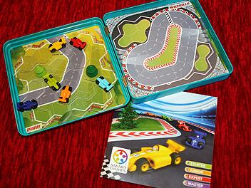 Pole Position im Test - magnetisches Rennwagen-Reisespiel