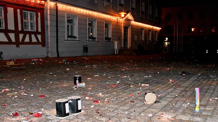 Der Marktplatz nach dem Feuerwerk. Foto: Andreas Dorsch