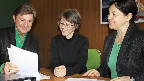 Sie sind überzeugt, dass die Zusatzveranstaltungen auf der Kronacher Festung ein Erfolg werden (von links): Rainer Ludwig, Kerstin Löw und Angela Hofmann. Foto: Veronika Schadeck