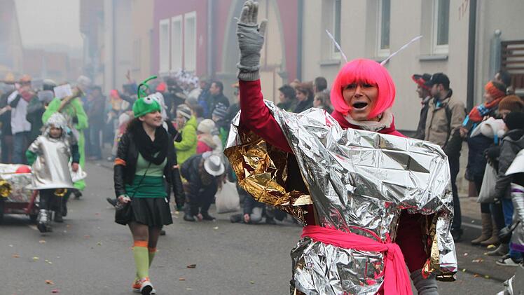 Faschingsumzug in Poppenlauer   Foto: Thomas Malz