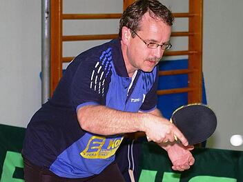Der Astheimer Harald Broller gewann in der 3. Bezirksliga Ost Herren bei der 6:9-Niederlage der DJK in Rottendorf zwei Einzel und schraubte damit seine Bilanz auf 24:11. Foto: Krumpholz