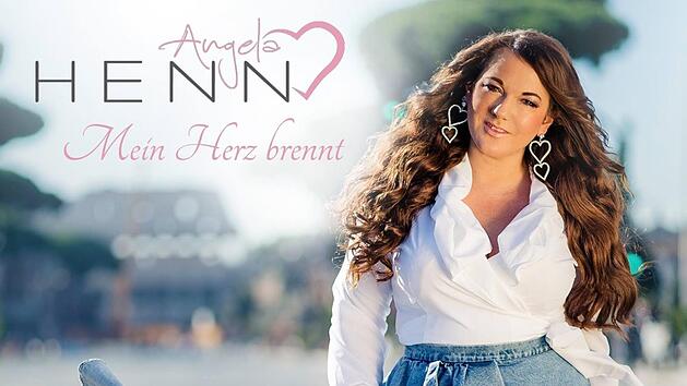 "Mein Herz brennt" hei&szlig;t die neue Single von Schlagers&auml;ngerin Angela Henn aus dem Coburger Land.Foto: privat