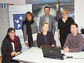 Besuch der Parlamentarischen Staatssekretärin Anette Kramme in der EUTB-Stelle in Lichtenfels, von links: Elisabeth Reich, Friederike Müller, Nadja Motschmann, Andreas Hügerich, Anette Kramme und Johannes Gilbert Foto: Alfred Thieret