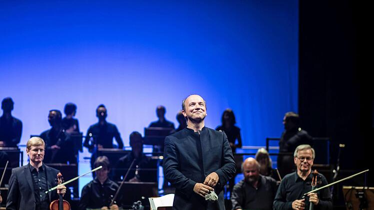 Impressionen von Roland Kluttigs Farewell-Konzert im Landestheater Coburg mit dem Philharmonischen Orchester und der Sopranistin Kora Pavelic.Foto: Jochen Berger