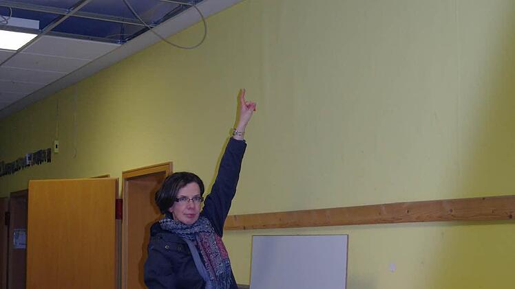 Hier kam das Wasser aus der oberen Wohnung durch die Decke in den Kindergarten.