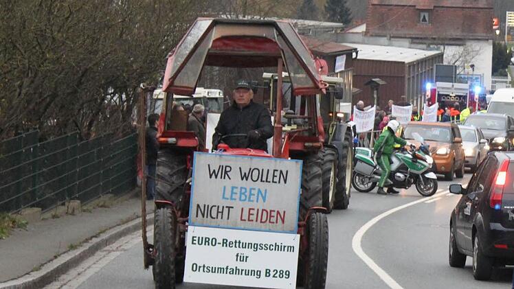 Der Protest der Bürger hat nichts genutzt: Am Wochenende hat Bundesverkehrsminister Alexander Dobrindt den Bau der Umgehung Kauerndorf/Untersteinach auf Eis gelegt. Foto: Archiv/Jürgen Gärtner