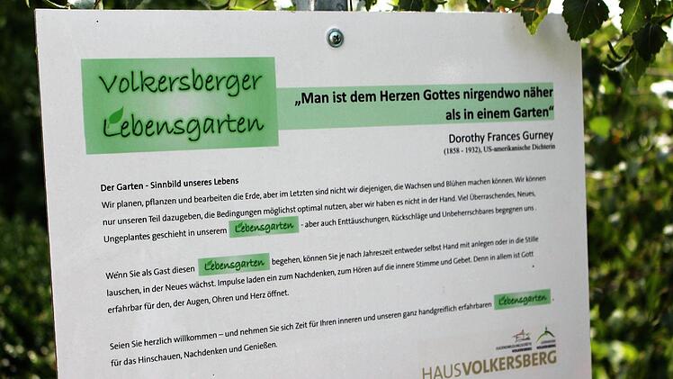 Impressionen aus dem LebensgartenFoto: Julia Raab