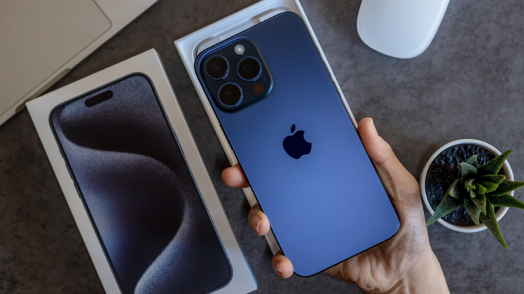 Refurbished iPhones sind wegen ihrem günstigen Preis und der Nachhaltigkeit beliebt.