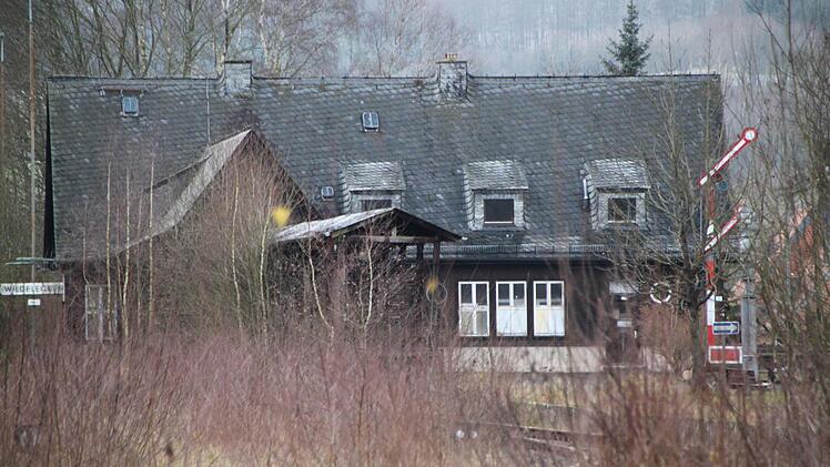 Wesentlich übler sieht es auf der Gleisseite aus. Foto: Ulrike Müller/Archiv