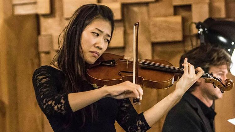 Impressionen vom Rathauskonzert in Neustadt mit Teilnehmern eines Meisterkurses für ViolineFoto: Jochen Berger