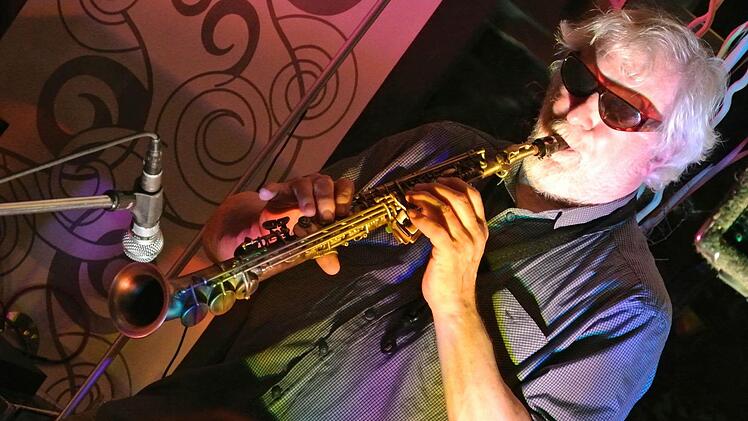 Joe Kucera am Saxofon Fotos: Brigitte Krause