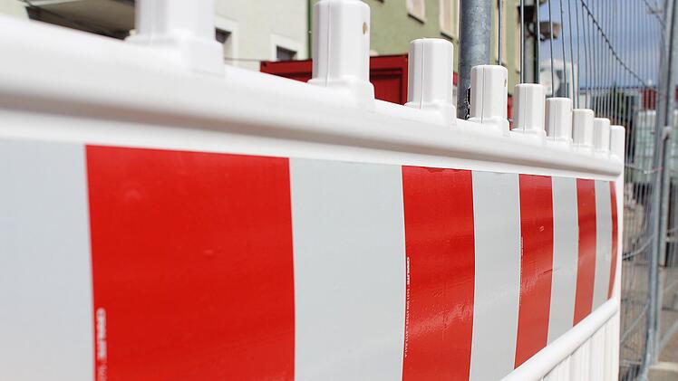 Von Donnerstag bis Freitag wird die Bundesstra&szlig;e B4 im Unterf&uuml;hrungsbereich der A73 bei Breiteng&uuml;&szlig;bach gesperrt.