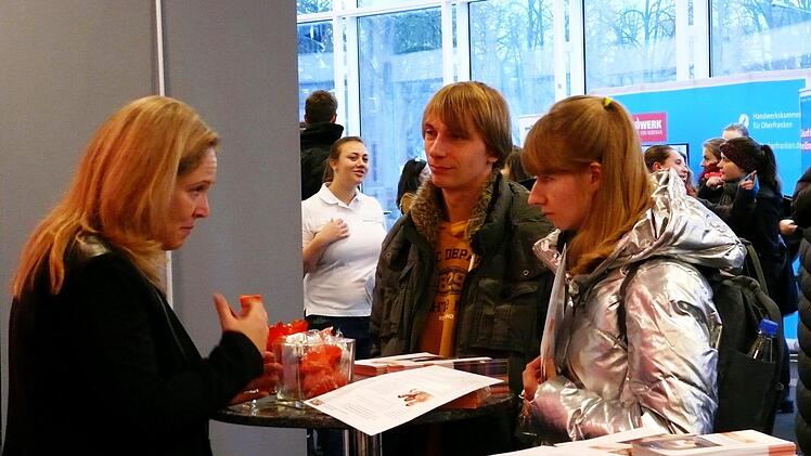 An rund 90 Ständen konnten sich junge Menschen informieren, welcher Ausbildungsweg für sie infrage kommt.Andrea Spörlein
