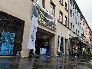 Würzburger Polizei eröffnet eigenen Pop-up-Store - was steckt dahinter?