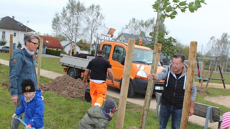 Kinder des Kindergartens Kunterbunt...