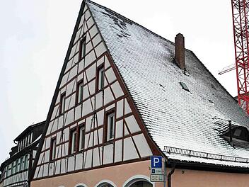 Das ehemalige Textil- und Modegeschäft am Steinweg wird saniert.