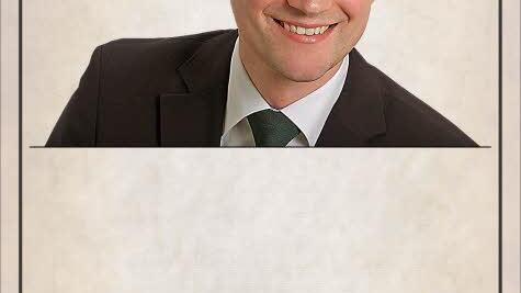 Florian Töpper, 33. Leben: Töpper wurde 1979 geboren. Nach dem Jura-Studium arbeitete er als Richter. Töpper hat eine Freundin. Landkreis: Im unterfränkischen Kreis Schweinfurt mit 29 Gemeinden  leben  113.000 Menschen.