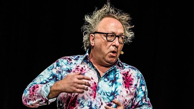 Impressionen von Urban Priols Gastspiel im ausverkauften Coburger Kongresshaus.Foto: Jochen Berger