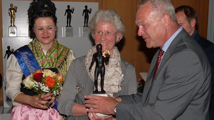 Beste Miniaturpuppe: Gisela Scheper (Deutschland) Foto: Berthold Köhler