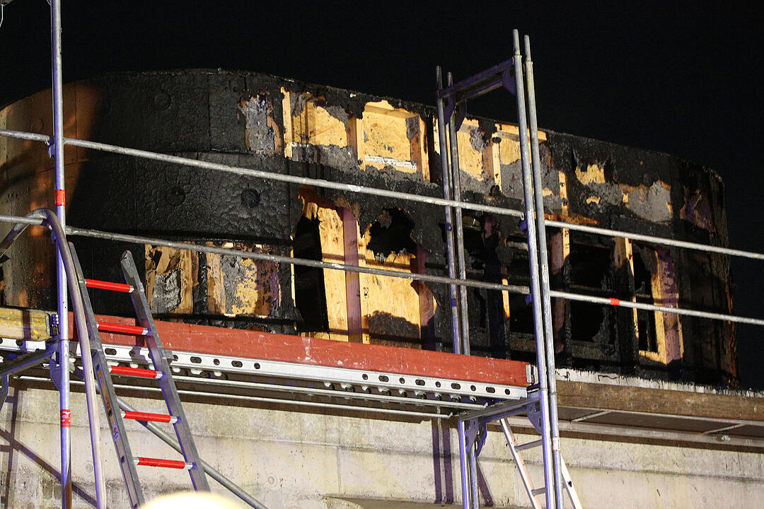 Im Bau befindliches Blockheizkraftwerk fängt Feuer