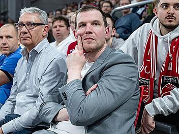 Herr H&ouml;hne, w&uuml;rden Sie Coach Gavel ziehen lassen?