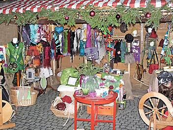 Am Freitag um 17 Uhr wird "Kulmbach im Advent" offiziell er&ouml;ffnet. Selbst gemachte Leckereien, weihnachtliche Dekoartikel, filigranes Kunsthandwerk, Musik und tolle Aktionen warten am ersten Adventswochenende auf die Besucher. Foto: Stadt Kulmbach
