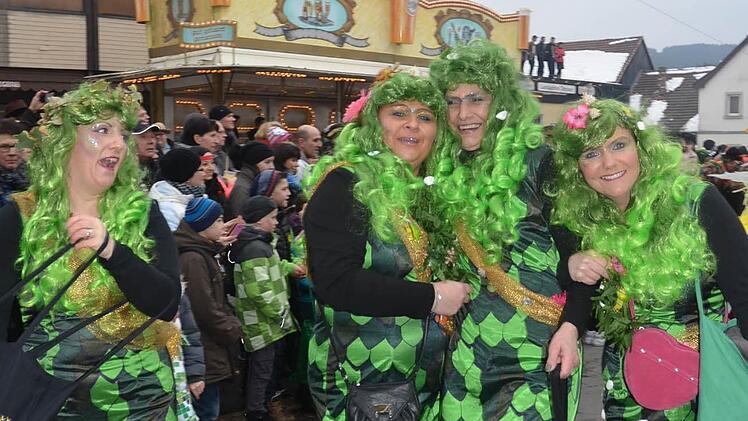 Diese Unterwasser-Schönheiten bestachen mit ihren Kostümen.