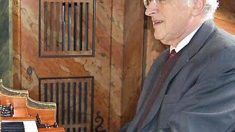 Gerhard Weinberger beim Pfingstkonzert an der Orgel der Banzer Stiftskirche Foto: Andreas Welz