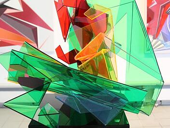 Geometrie, Farbe, Licht in  Acrylgals-Konstruktion. Carolin Herrmann