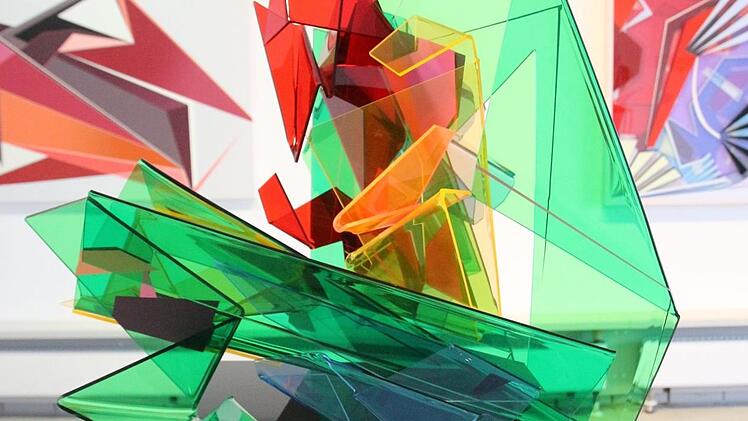 Geometrie, Farbe, Licht in  Acrylgals-Konstruktion. Carolin Herrmann