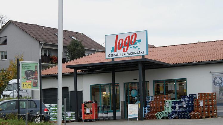 Für den Überfall auf diesen Getränkemarkt in Ebelsbach musste sich jetzt ein 25-Jähriger aus dem Maintal vor dem Schöffengericht in Haßfurt veranworten.Günther Geiling