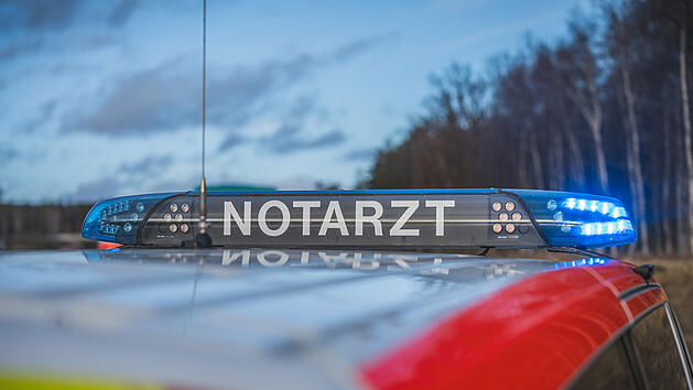 Notarzt, Unfall, Blaulicht, Rettungsdienst